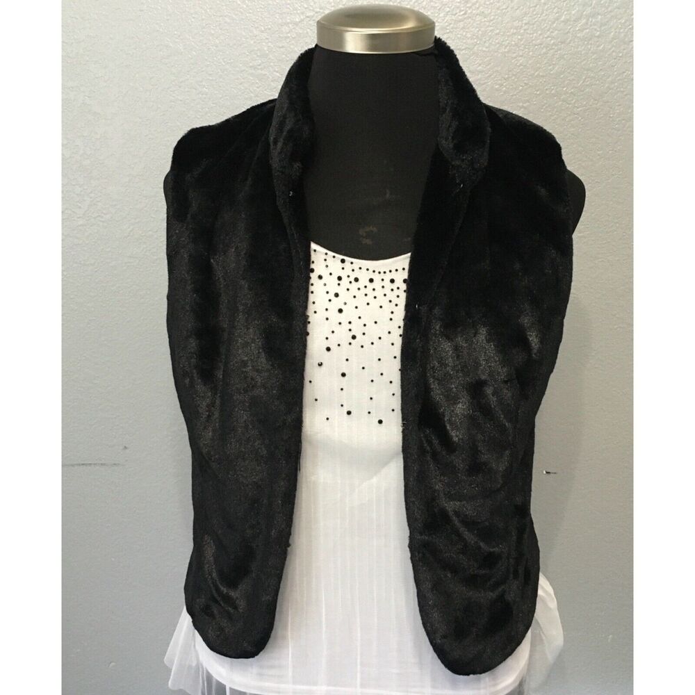 Live‎ A Little Faux Fur Vest Black L
